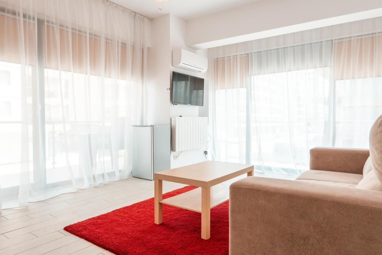 Bright Apartments Mamaia Nord Exterior photo