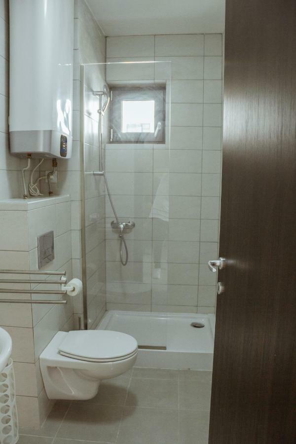 Bright Apartments Mamaia Nord Exterior photo